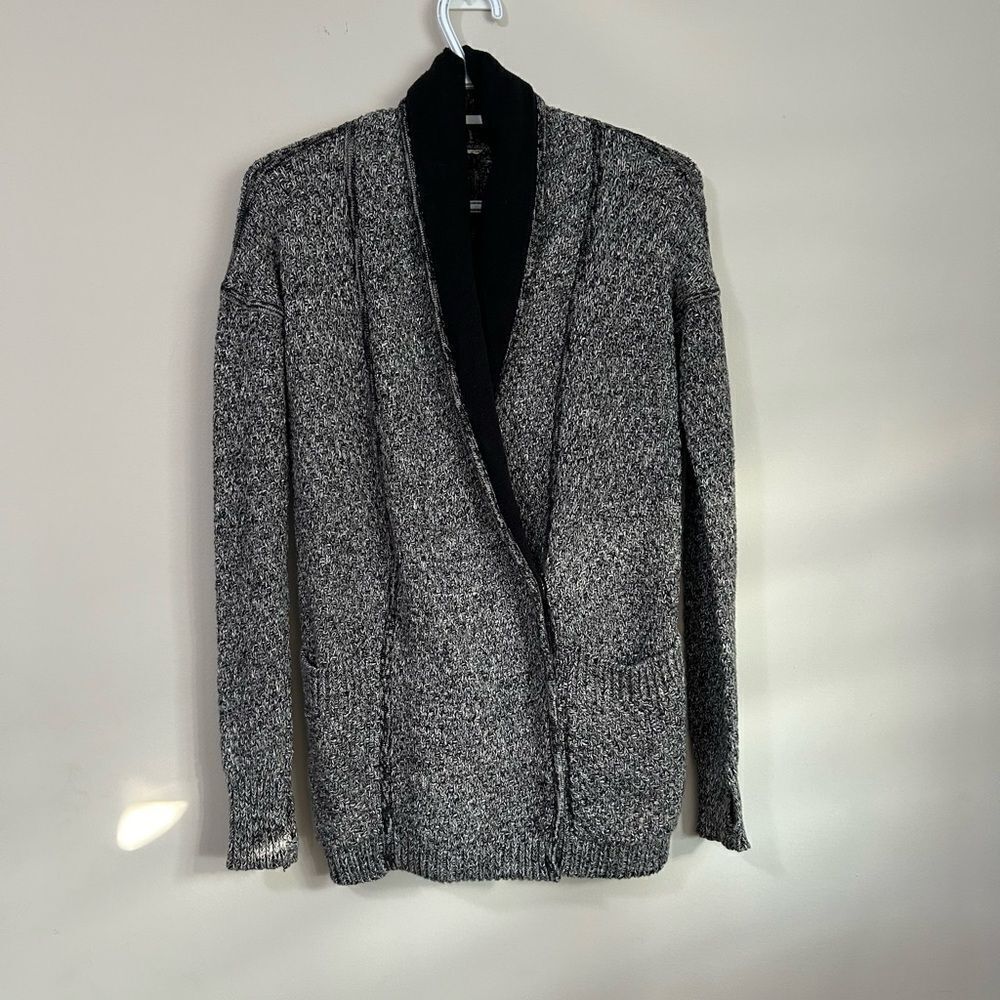 Lululemon Black and white Buttoned Cardigan
